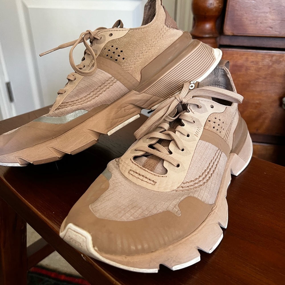 Sorrel sneakers